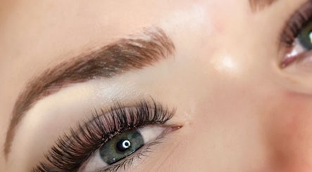 Close-up of styled eyelashes at Eden, Palma, Illes Balears, ES showcasing perfect lash extensions.