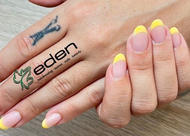 Yellow-tipped manicure at Eden in Palma, Illes Balears, ES.