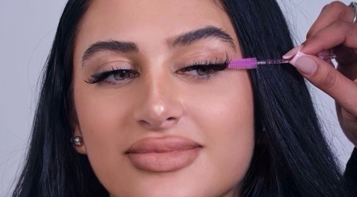 Close-up of eyelash application at Yubasorentino Lashes Gatineau, Gatineau, Québec, CA.