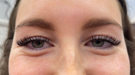 SoniaMarie Lash Artist & Educator Bild 3