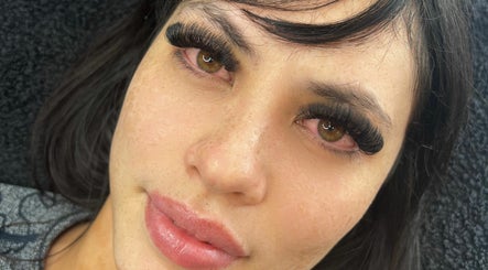 Cosmetic Collective by Sarah  image 3