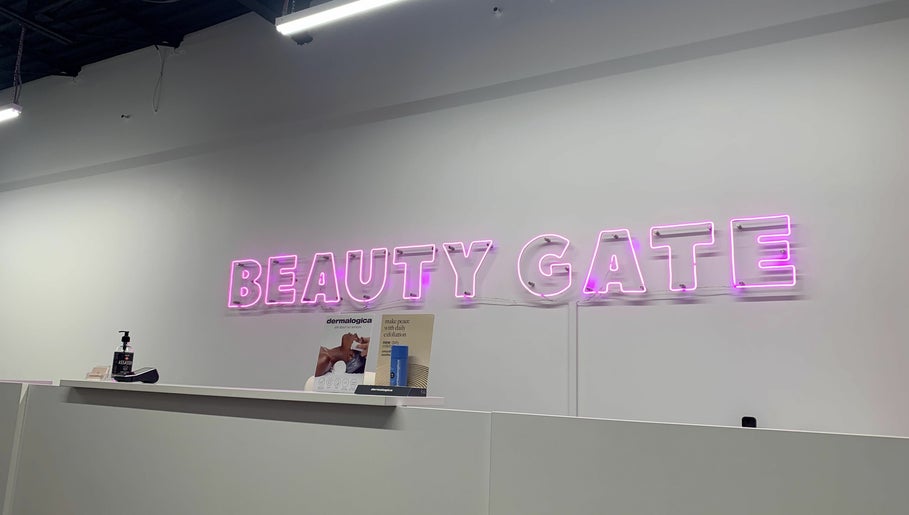 Beauty Gate | Ottawa 1paveikslėlis
