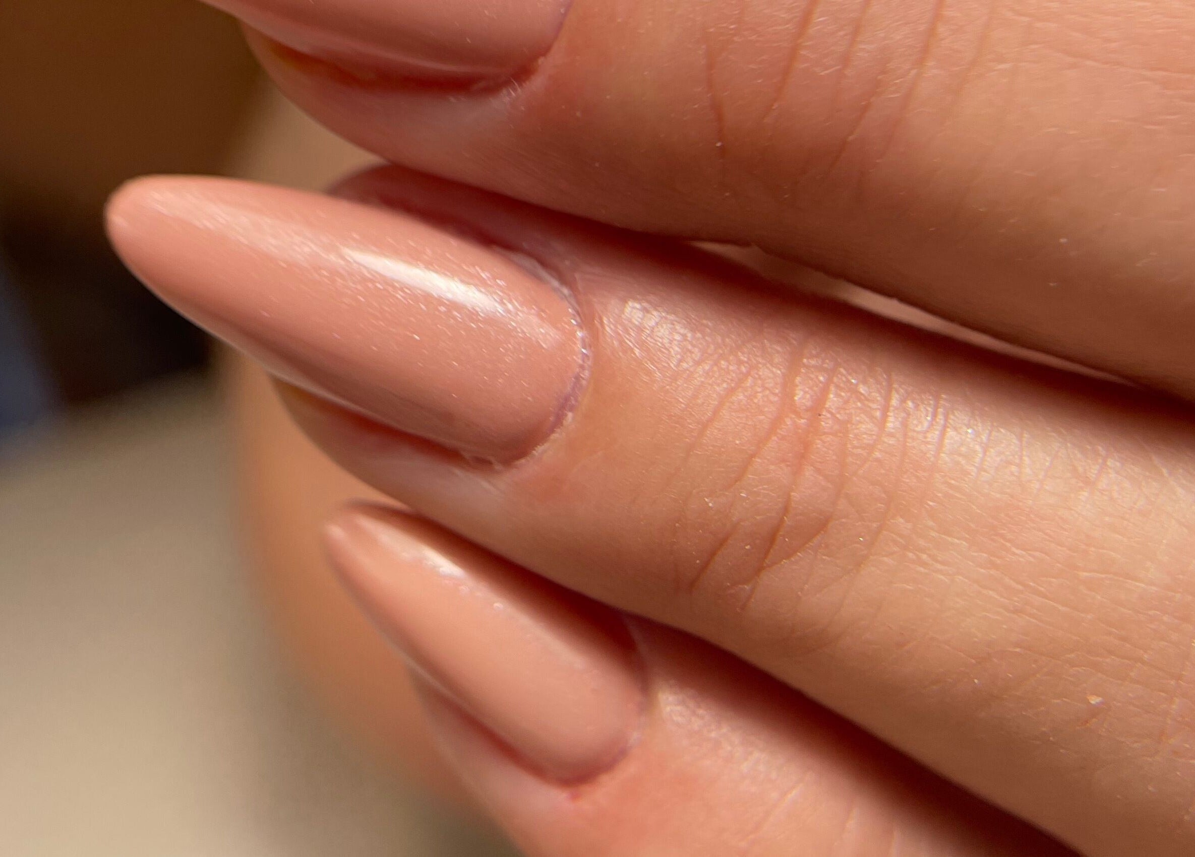 Elegante, mandelförmige Nägel bei Top Hands Nagelstudio & Make Up Seit 2003 In Zürich, Zürich, CH.