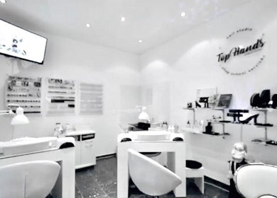 Innenansicht von Top Hands Nagelstudio & Make Up Seit 2003 in Zürich, Zürich, CH. Moderner und stilvoller Raum.