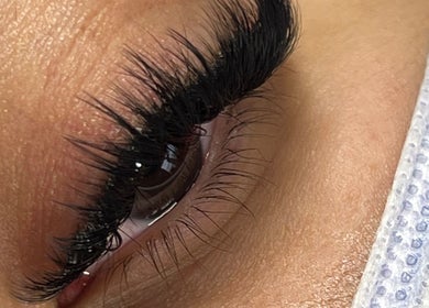 Close-up of expertly applied lash extensions at Glamour Queen Artistry Inc., Coquitlam, British Columbia, CA.