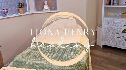 Fiona Henry Healing – kuva 2