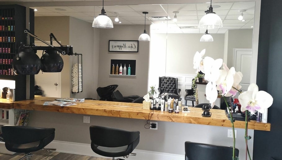 Hair Studio Midland, bild 1