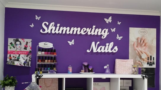 Shimmering Nails