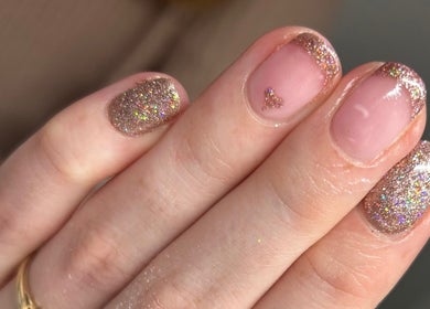 Sparkling glitter nails at Laura Bremner Nails and Beauty, Cardenden, Scotland, GB.