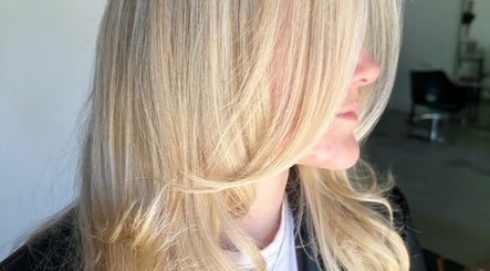 Lávue Hair image 2