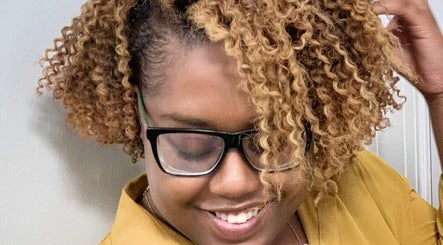 TDA Hair and Makeup – kuva 2