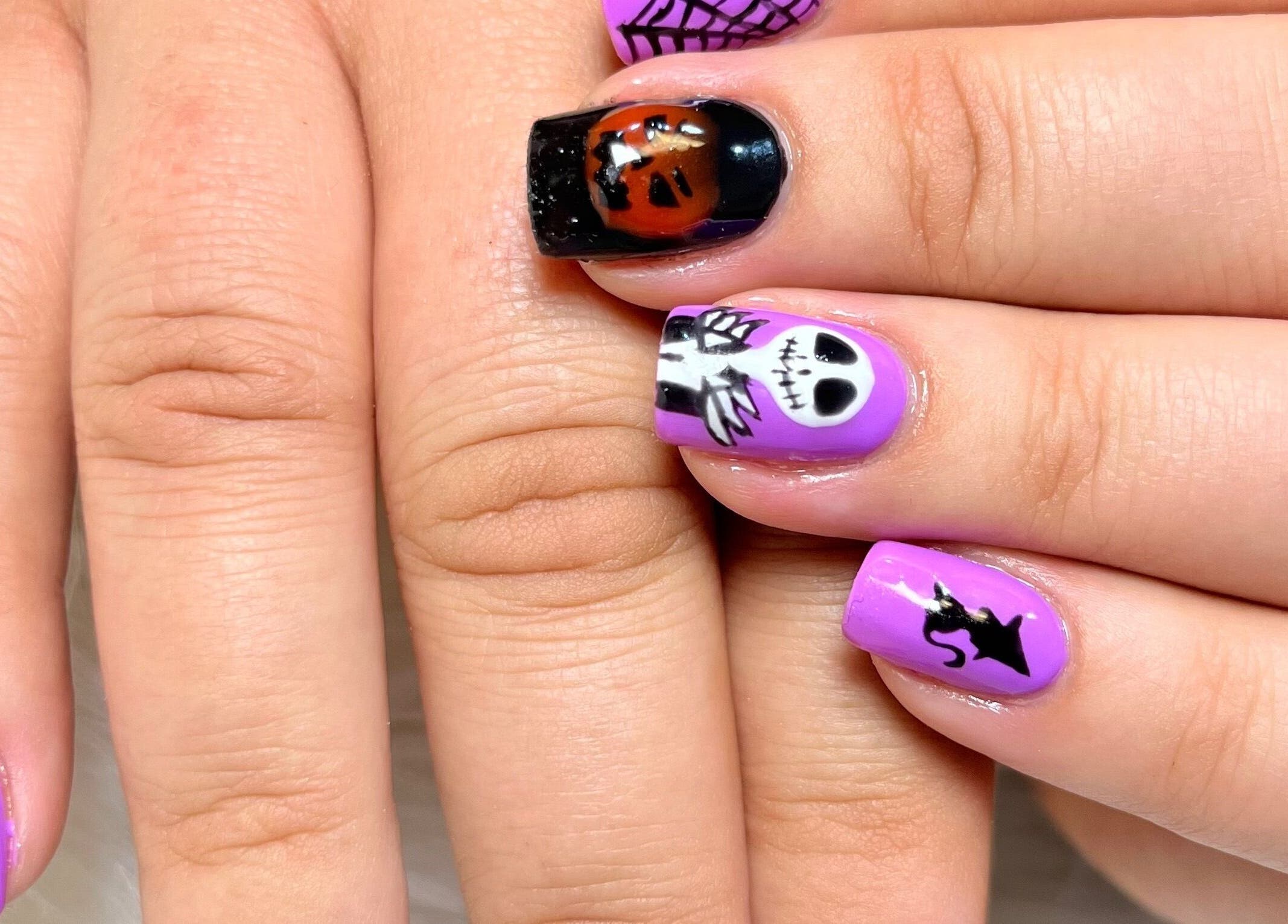 Halloween-themed nail art at Lifestyle on Location: Flight Centre East Rand, Boksburg, Gauteng, ZA.