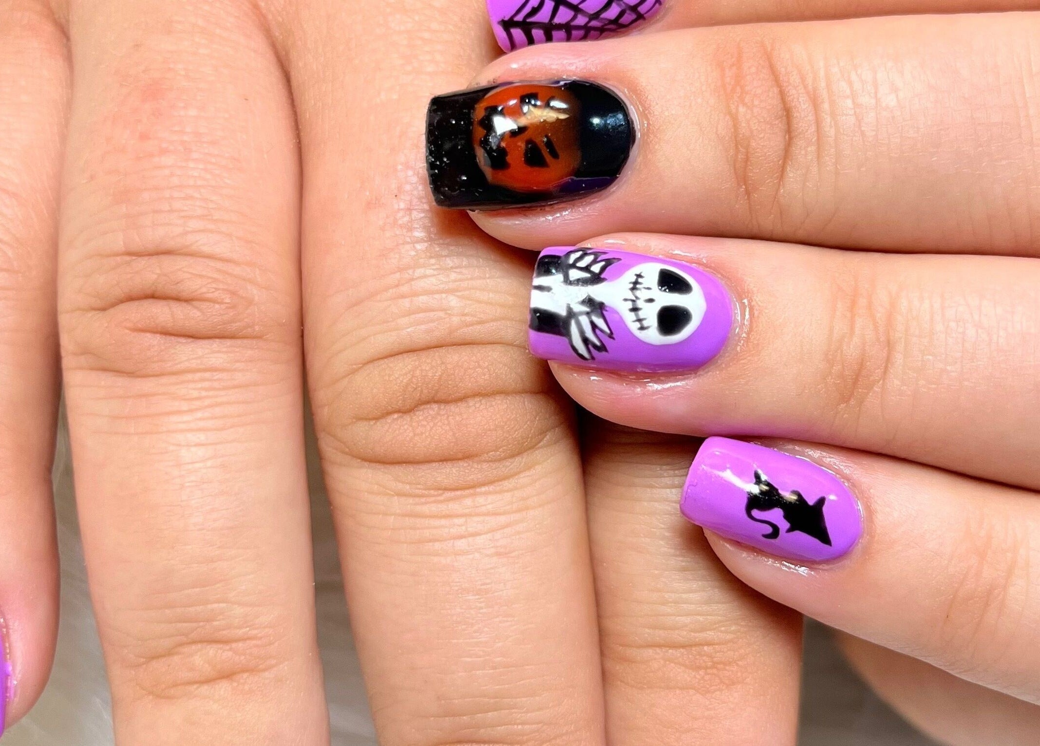 Halloween-themed nail art at Lifestyle on Location: Flight Centre East Rand, Boksburg, Gauteng, ZA.