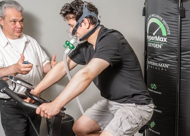 Personalized oxygen training at Alfred's Wellness in Willowbrook, Illinois, US for optimal health.