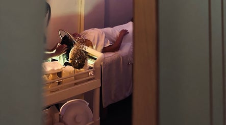 Black Swan Thai Massage & Head Spa image 3
