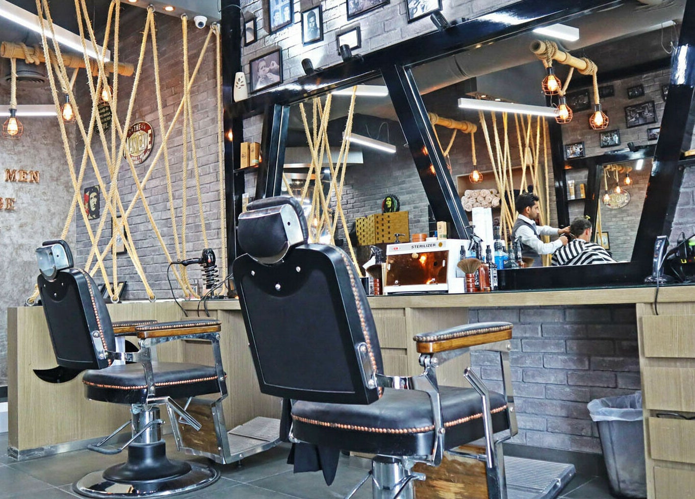 Modern barber chairs at Classic Vibes Gents Salon, Dubai, Dubai, AE, inviting men for bespoke grooming.