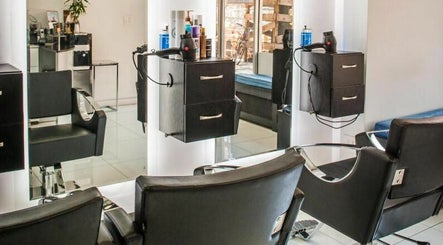 Poiz Beauty Salon, bild 2