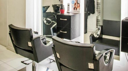 Poiz Beauty Salon, bild 3