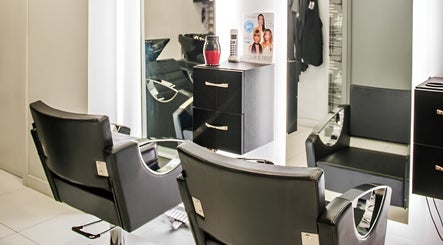 Poiz Beauty Salon, bild 2