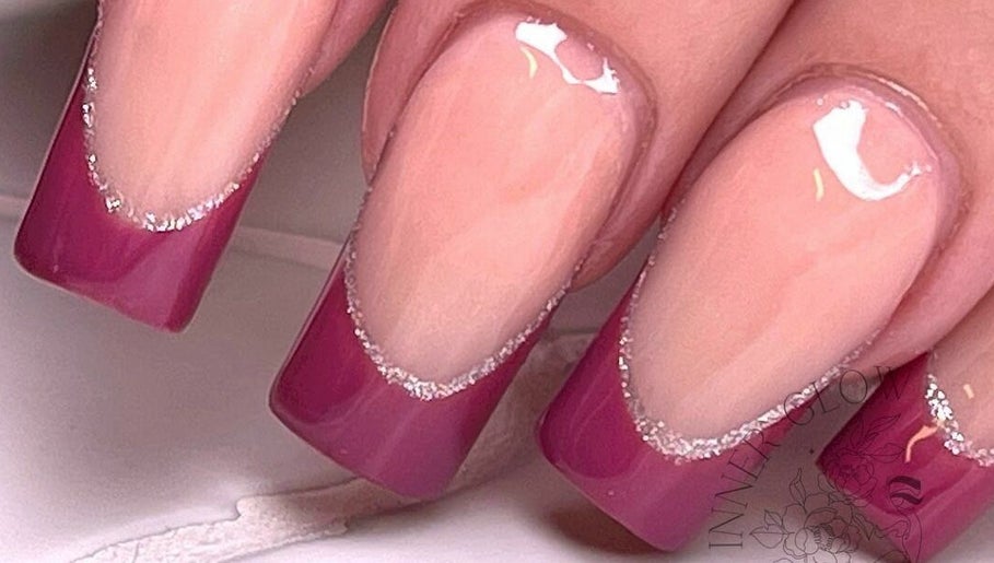 Venus Nails image 1