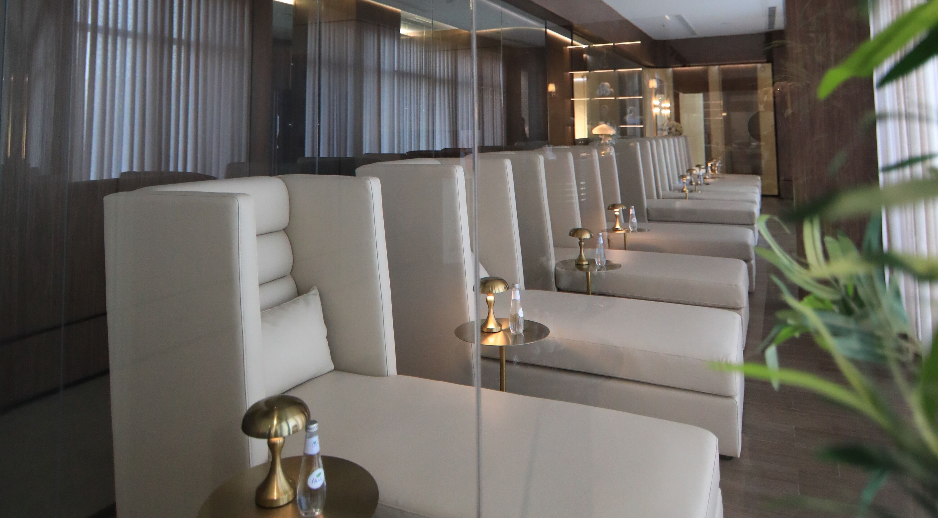 منطقة استرخاء حديثة في سبا الصالونات سوليدير، الخُبر، المنطقة الشرقية، السعودية.