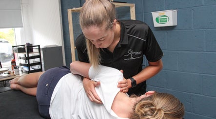 Sion-Dafydd Williams - Sports Massage Therapist obrázek 2