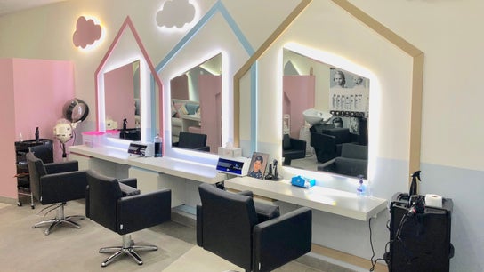 Tiny Bangs Kids Salon