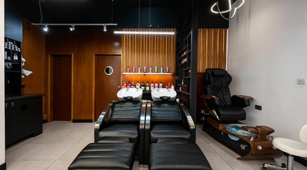 Kapil Hair Studio afbeelding 3