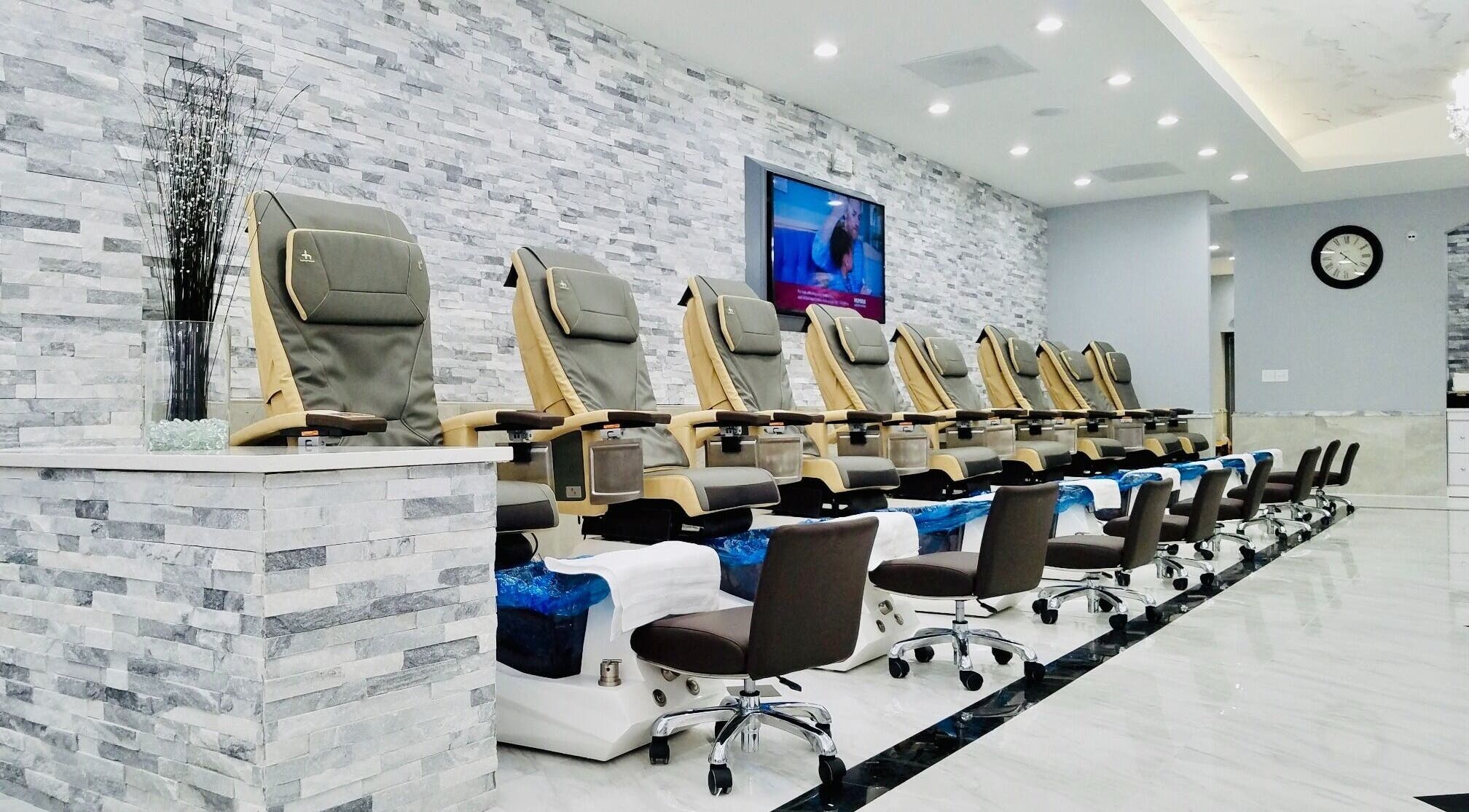 Elegant pedicure stations at Wynn Nail Spa, Maineville, Ohio, US, offering a luxurious nail care experience.