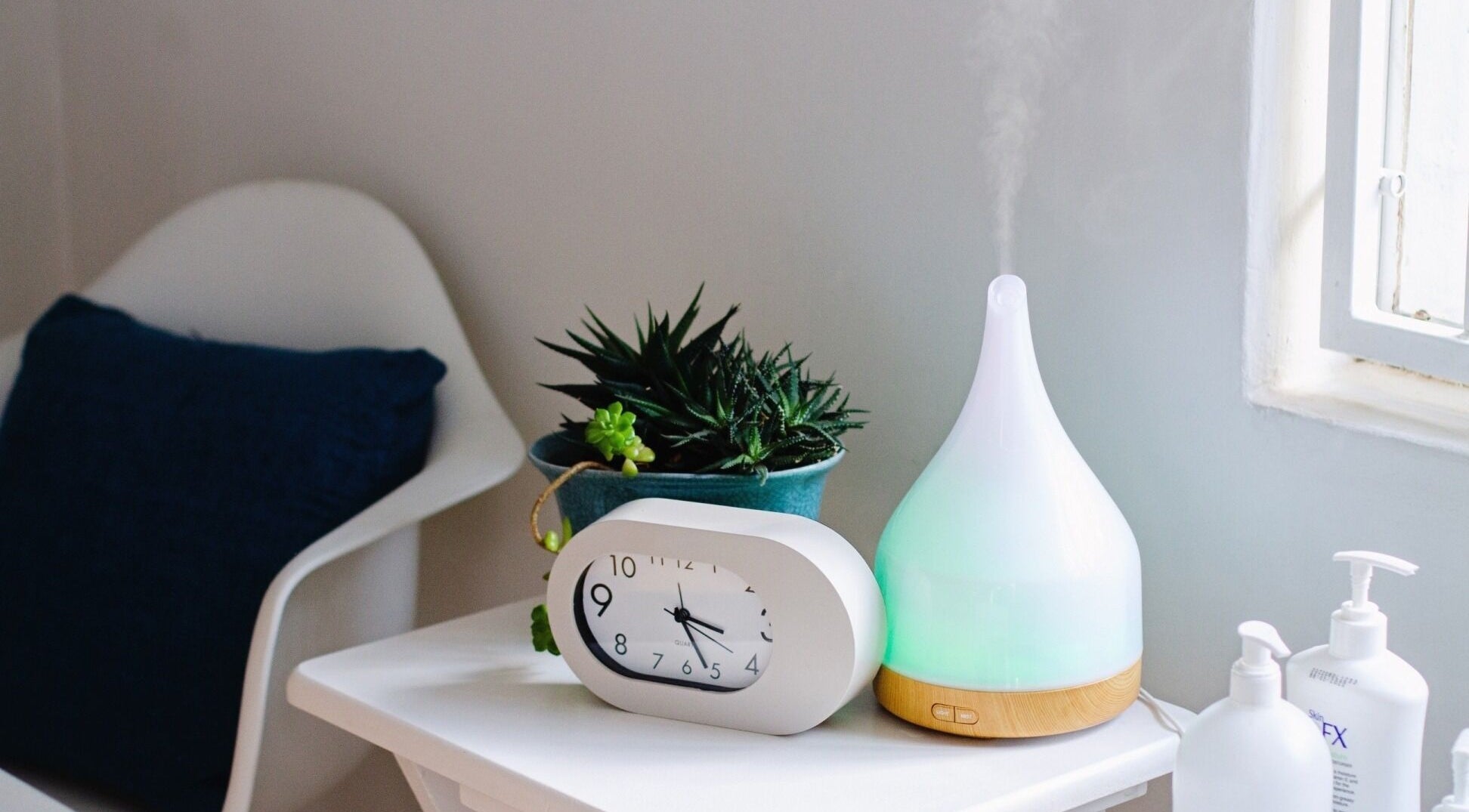 Relaxing decor at The Whole Sole with diffuser and clock, Johannesburg, Gauteng, ZA.