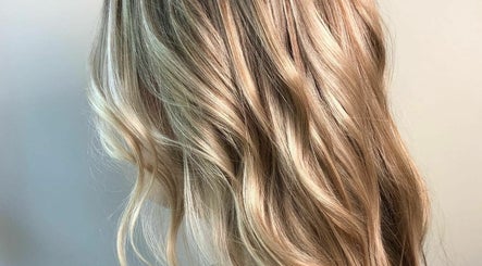 Mane Obsession image 3