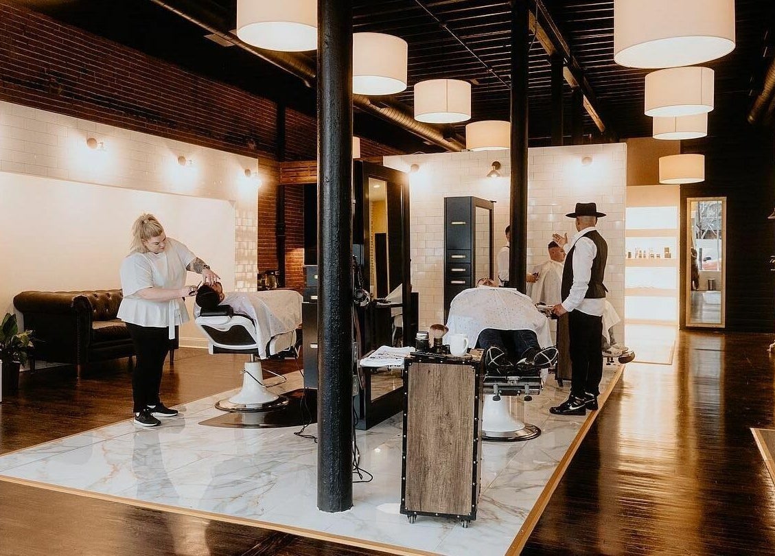 Inside B | K L A S S Y Barber Studio in Kansas City, Missouri, US showcasing stylish interior and professional service.