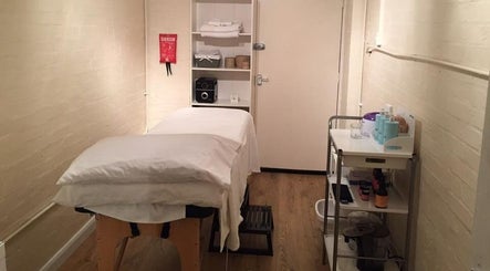 Beehive Hair and Beauty Studio