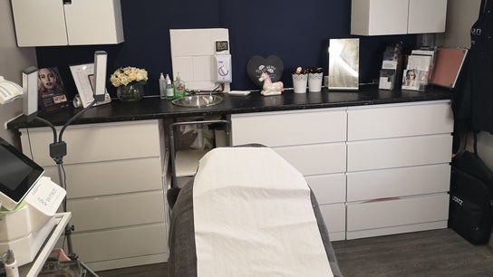 Diva's - The Home of Beauty