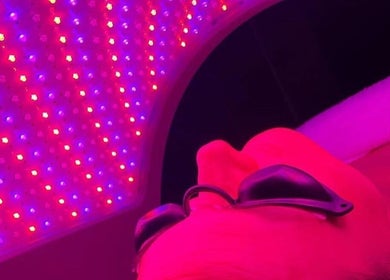 LED light treatment at Soulful Skin Studio in South Penrith, New South Wales, AU. Relaxation in vibrant ambiance.