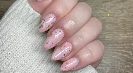 Imagen 3 de Nails and Beauty by Tahlia