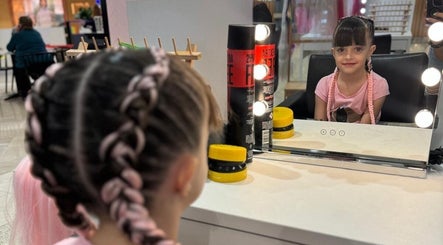 S Braid Bar - Warringah Mall image 2
