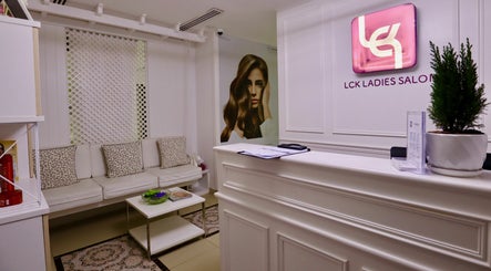 Image de LCK Ladies Salon 3