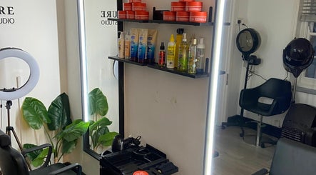 KS Signature Hair Studio – obraz 3