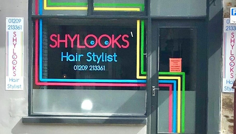 Shylooks Hairstylist image 1