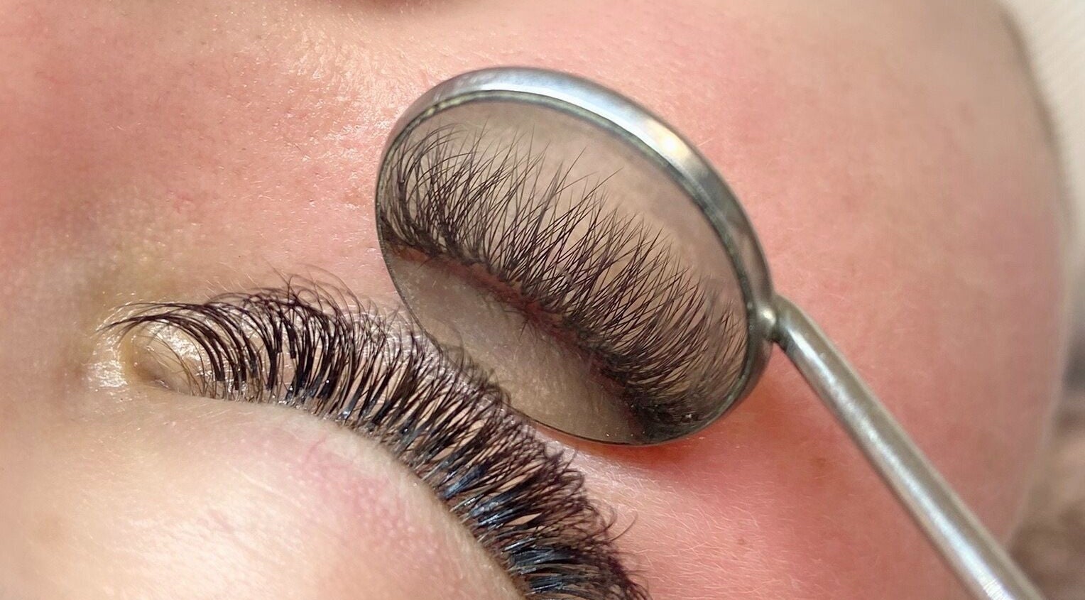 Close-up of eyelash extensions at Madamè Beauty, Thomastown, Victoria, AU. Perfect curl and volume.