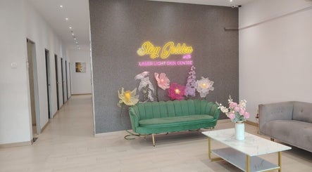 Elegant seating with floral decor at Laser Light Skin Centre (Cheras Permaisuri), Kuala Lumpur, MY.