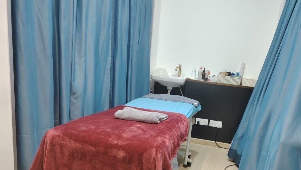 Relaxing treatment room at Laser Light Skin Centre (Seberang Perai), Seberang Perai, Pulau Pinang, MY.