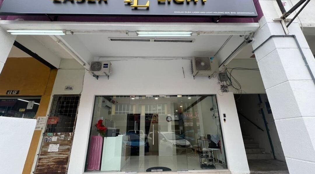 Front view of Laser Light Skin Centre in Kuantan, Pahang, MY. Showcases modern glass entrance.