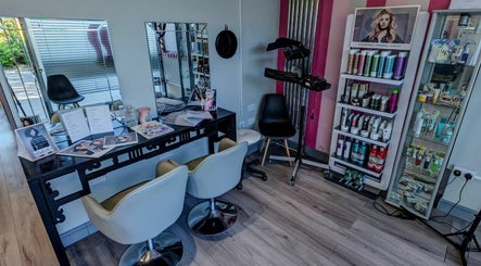 The Hair and Beauty Lounge slika 3