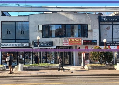 Front view of In epill centar, a beauty venue in Beograd, RS with a vintage facade.