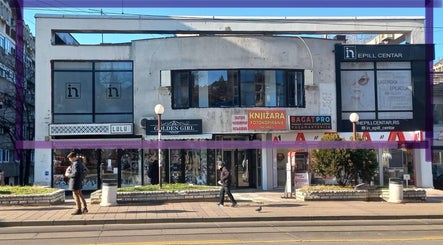 Front view of In epill centar, a beauty venue in Beograd, RS with a vintage facade.