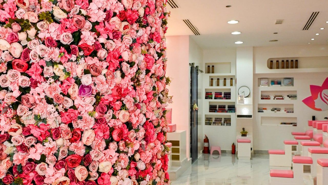 Best back facial treatments near me in Jumeirah Lake Towers (JLT), Dubai Fresha