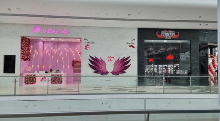 Mrs Cutting Edge Ladies Salon - Silicon Central Mall DSO Bild 2