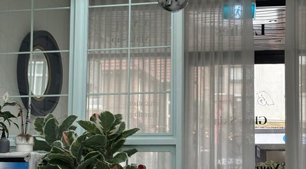 Rennahan Studio